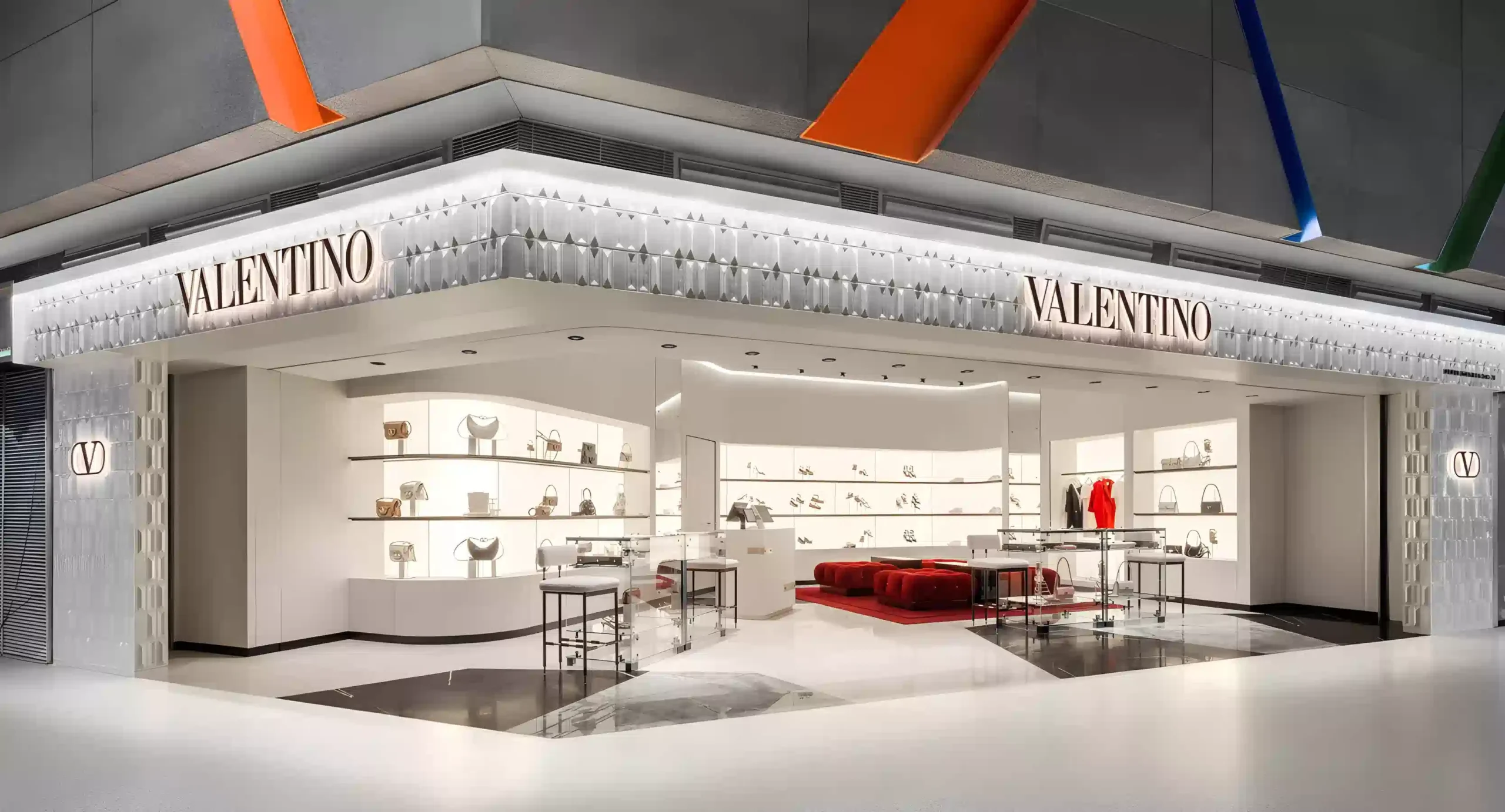 Banner 1 scaled - Valentino Outlet &Epsilon;&lambda;&lambda;ά&delta;&alpha;
