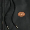 Αδιάβροχο με κουκούλα από νάιλον με έμπλαστρο Vlogo Αδιάβροχο με κουκούλα από νάιλον με έμπλαστρο Vlogo