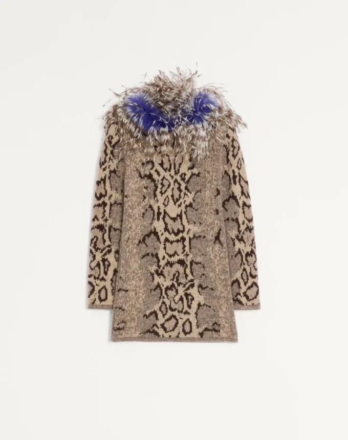 Φόρεμα από κασμίρ με animal print και φτερά Φόρεμα από κασμίρ με animal print και φτερά