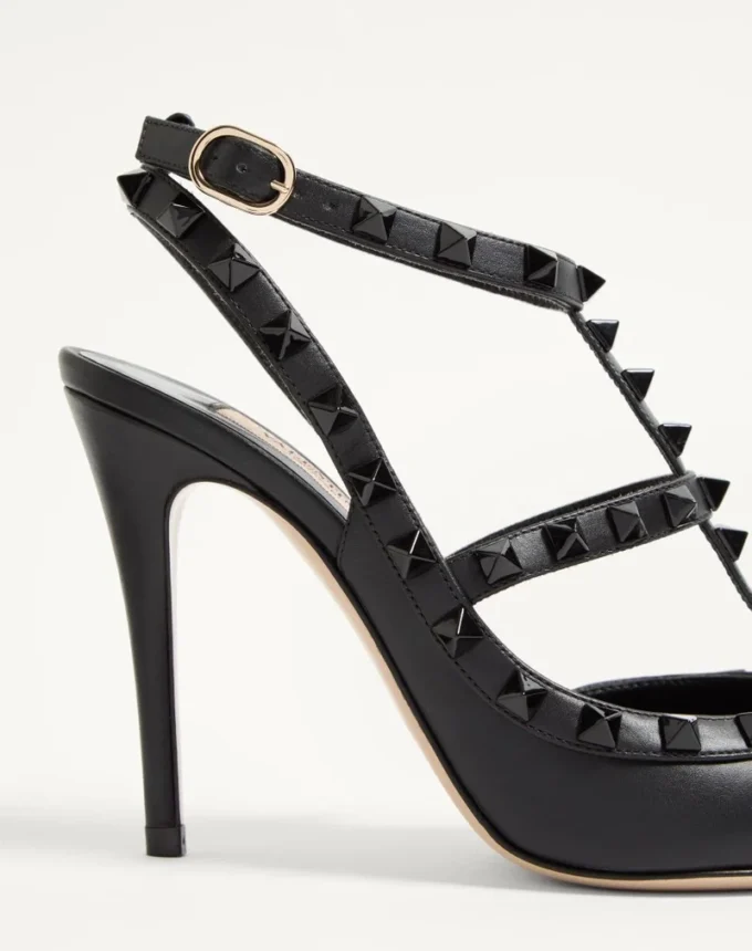 Γόβες Rockstud με λουράκι στον αστράγαλο και καρφιά 100 mm Γόβες Rockstud με λουράκι στον αστράγαλο και καρφιά 100 mm
