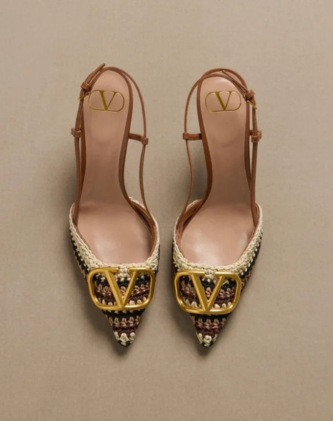 Γόβες Vlogo Signature Slingback με κροσέ κεντήματα 80 mm Γόβες Vlogo Signature Slingback με κροσέ κεντήματα 80 mm