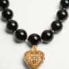 Κολιέ Coeur Royal από μέταλλο, ρητίνη, σμάλτο και κρύσταλλα Swarovski® Κολιέ Coeur Royal από μέταλλο, ρητίνη, σμάλτο και κρύσταλλα Swarovski®