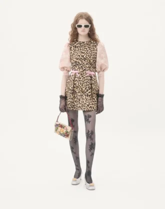 Κοντό φόρεμα από κρεπ με animalier print