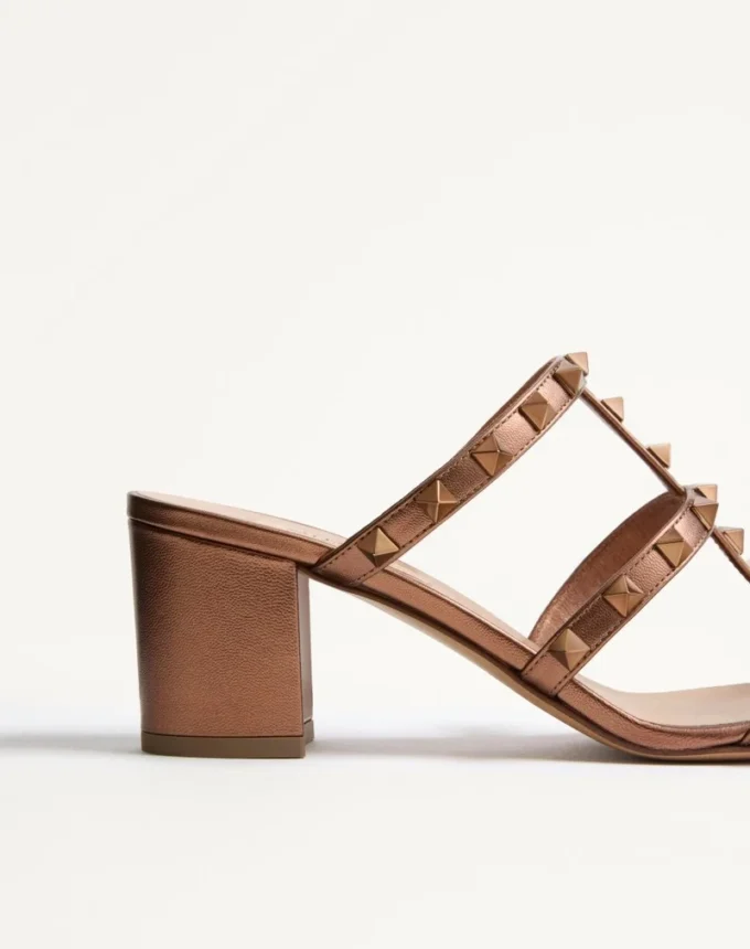 Μεταλλικά σανδάλια Rockstud από δέρμα μοσχαριού 60 mm