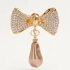 Μεταλλικά σκουλαρίκια San Fin με κρύσταλλα Swarovski® και μαργαριτάρια Μεταλλικά σκουλαρίκια San Fin με κρύσταλλα Swarovski® και μαργαριτάρια
