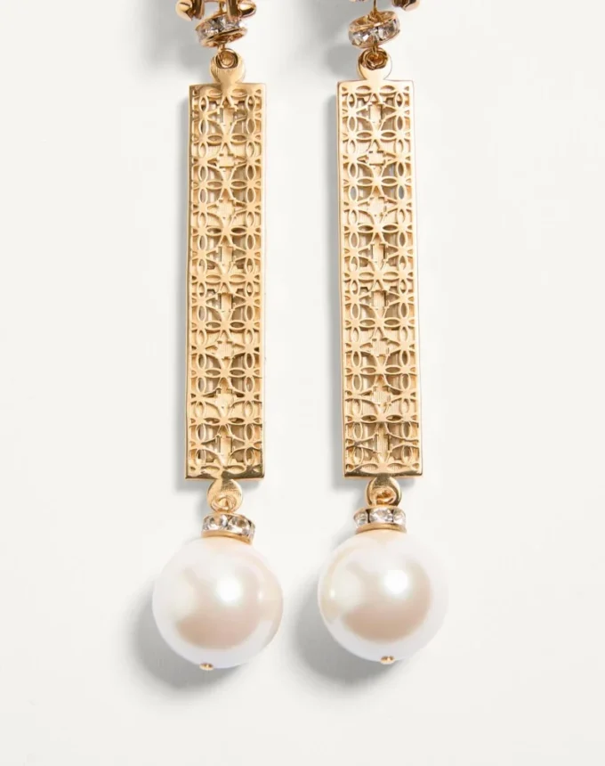 Μεταλλικά σκουλαρίκια San Fin με κρύσταλλα Swarovski® και μαργαριτάρια Μεταλλικά σκουλαρίκια San Fin με κρύσταλλα Swarovski® και μαργαριτάρια