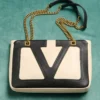 Μικρή τσάντα για ψώνια από δέρμα νάπα Valentino Garavani Viva Superstar Μικρή τσάντα για ψώνια από δέρμα νάπα Valentino Garavani Viva Superstar