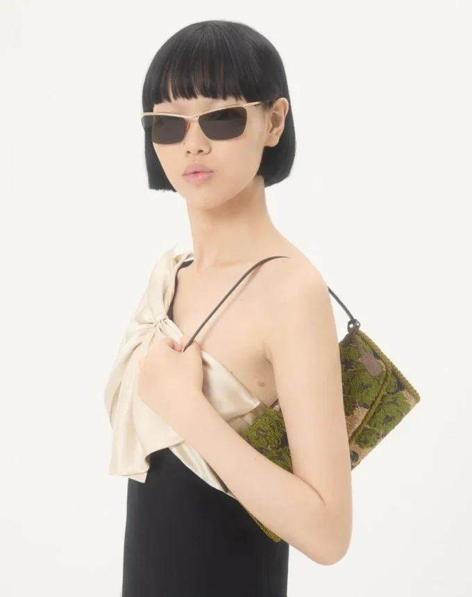 Μικρή τσάντα ώμου Valentino Garavani DeVain από ύφασμα Jacquard Lurex Μικρή τσάντα ώμου Valentino Garavani DeVain από ύφασμα Jacquard Lurex