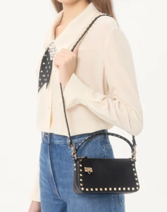 Μικρή τσάντα Rockstud Grainy Calfskin Crossbody