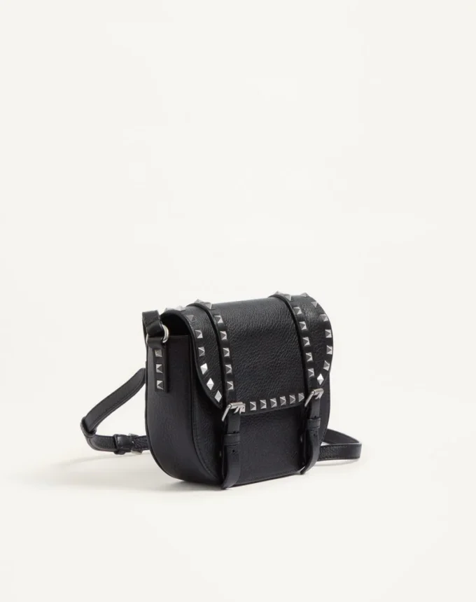 Μικρή τσάντα Rockstud Grainy Calfskin Crossbody