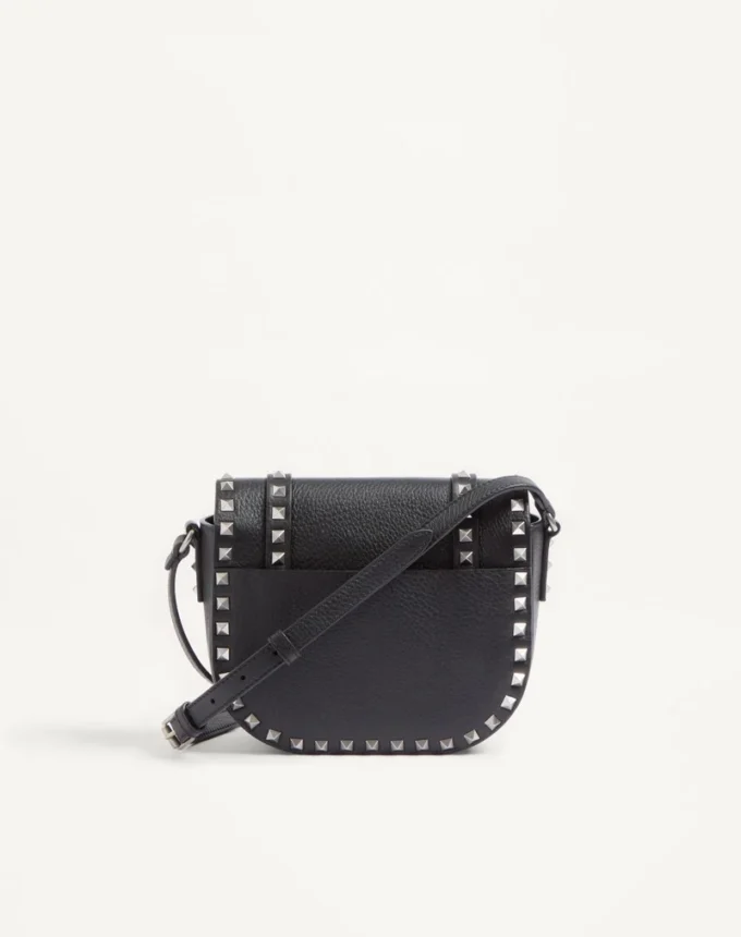 Μικρή τσάντα Rockstud Grainy Calfskin Crossbody