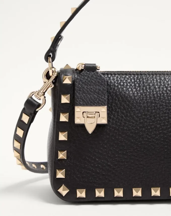 Μικρή τσάντα Rockstud Grainy Calfskin Crossbody Μικρή τσάντα Rockstud Grainy Calfskin Crossbody