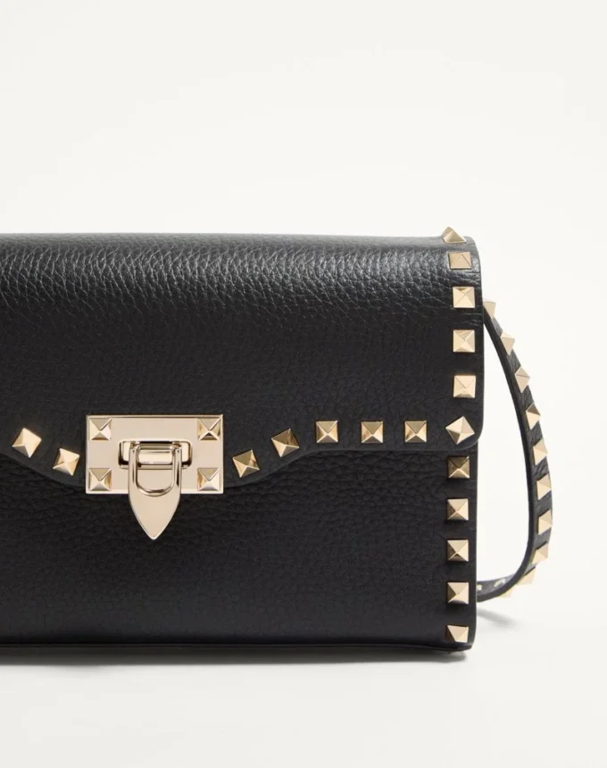 Μικρή τσάντα Rockstud Grainy Calfskin Crossbody Μικρή τσάντα Rockstud Grainy Calfskin Crossbody