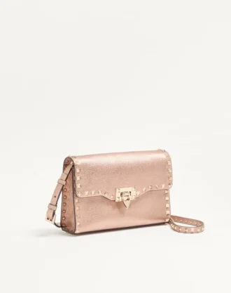 Μικρή τσάντα Valentino Garavani Rockstud από πλαστικοποιημένο δέρμα μοσχαριού