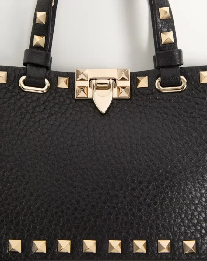 Μίνι τσάντα Rockstud από δέρμα μοσχαριού με κόκκους Μίνι τσάντα Rockstud από δέρμα μοσχαριού με κόκκους