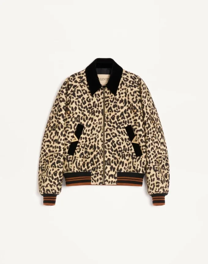 Μπουφάν Valentino Bomber από μαλλί με VGold στις πλαϊνές τσέπες Μπουφάν Valentino Bomber από μαλλί με VGold στις πλαϊνές τσέπες