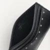 Πορτοφόλι Rockstud από δέρμα μοσχαριού
