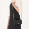 Πορτοφόλι VLogo Signature Grainy Calfskin με αλυσίδα Πορτοφόλι VLogo Signature Grainy Calfskin με αλυσίδα