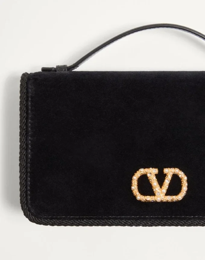 Πορτοφόλι Vlogo Signature Velvet Chain με λογότυπο Jewel Πορτοφόλι Vlogo Signature Velvet Chain με λογότυπο Jewel