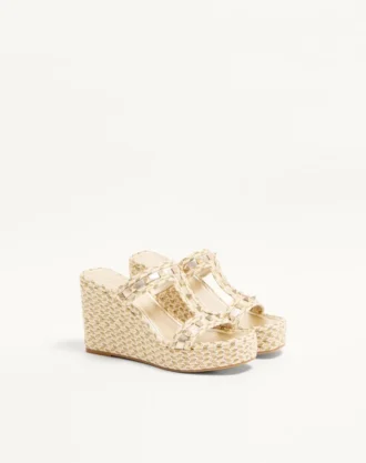 Rockstud Laminated Nappa Wedge Sandal 90 Mm
