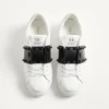 Rockstud Untitled Sneaker από δέρμα μοσχαριού με καρφιά σε τόνους Rockstud Untitled Sneaker από δέρμα μοσχαριού με καρφιά σε τόνους
