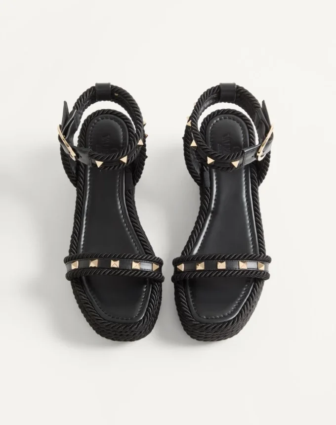 Σανδάλια Rockstud Flatform από δέρμα μοσχαριού 45 mm Σανδάλια Rockstud Flatform από δέρμα μοσχαριού 45 mm