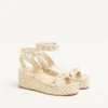Σανδάλια Rockstud Flatform από πλαστικοποιημένο δέρμα Nappa 45 mm Σανδάλια Rockstud Flatform από πλαστικοποιημένο δέρμα Nappa 45 mm