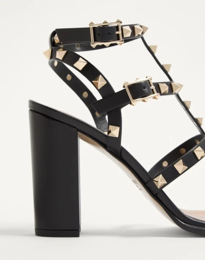 Σανδάλια Rockstud με λουράκι στον αστράγαλο 90 mm