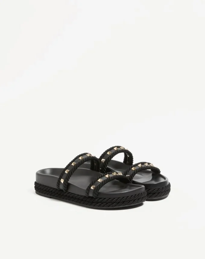 Σανδάλια Rockstud Slide από δέρμα μοσχαριού 20 mm Σανδάλια Rockstud Slide από δέρμα μοσχαριού 20 mm