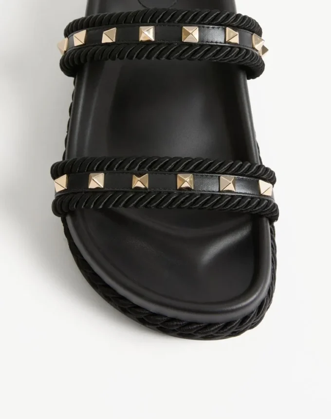 Σανδάλια Rockstud Slide από δέρμα μοσχαριού 20 mm Σανδάλια Rockstud Slide από δέρμα μοσχαριού 20 mm