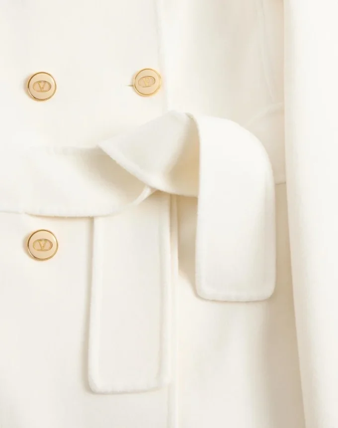 Συμπαγές παλτό Συμπαγές παλτό