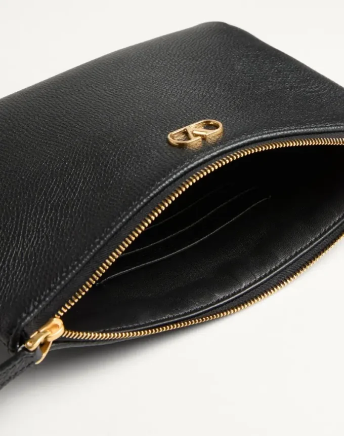 Τσάντα clutch Vlogo Signature από κοκκώδες δέρμα μοσχαριού Τσάντα clutch Vlogo Signature από κοκκώδες δέρμα μοσχαριού