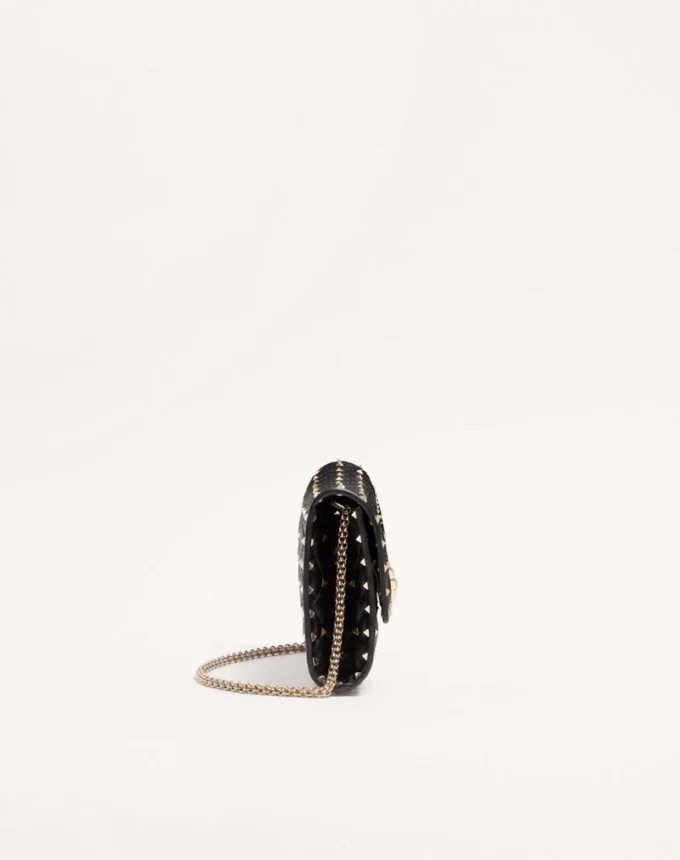 Τσάντα Rockstud Spike Nappa Leather Crossbody Clutch Τσάντα Rockstud Spike Nappa Leather Crossbody Clutch