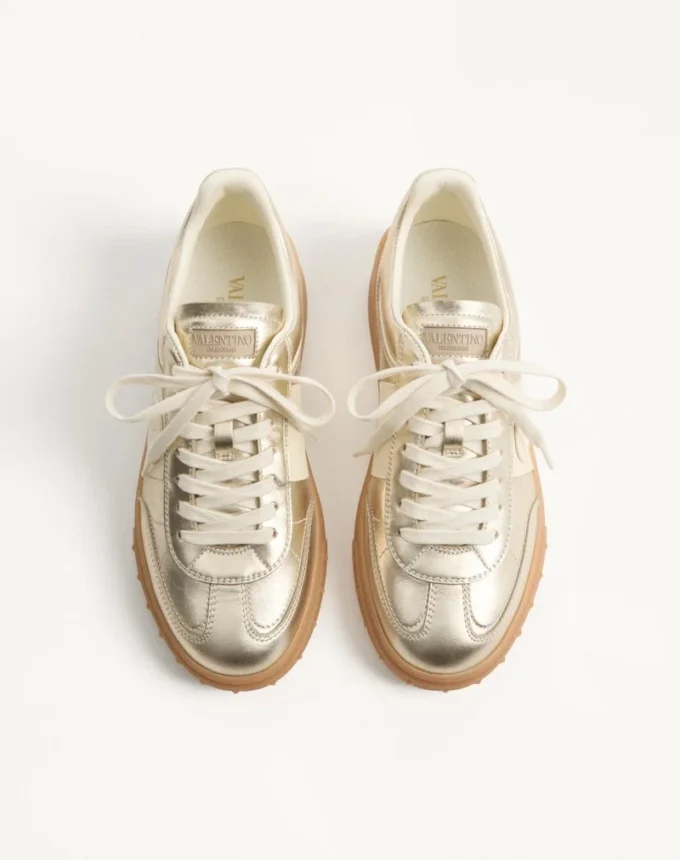 Upvillage Trainer από πλαστικοποιημένο δέρμα μοσχαριού με λωρίδα από δέρμα μοσχαριού Nappa Upvillage Trainer από πλαστικοποιημένο δέρμα μοσχαριού με λωρίδα από δέρμα μοσχαριού Nappa