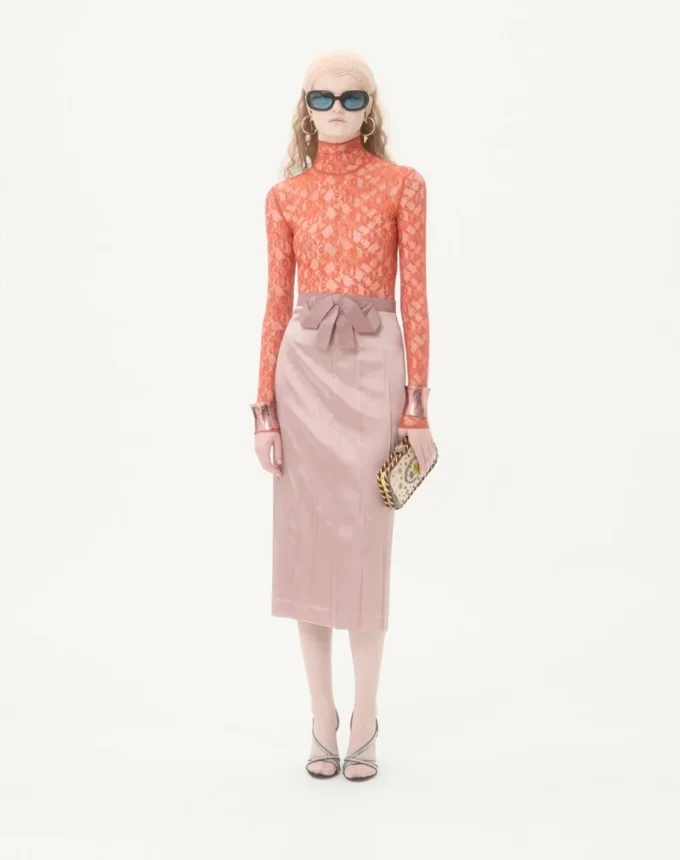 Valentino Garavani Carry Secrets Embroidered Minaudiere
