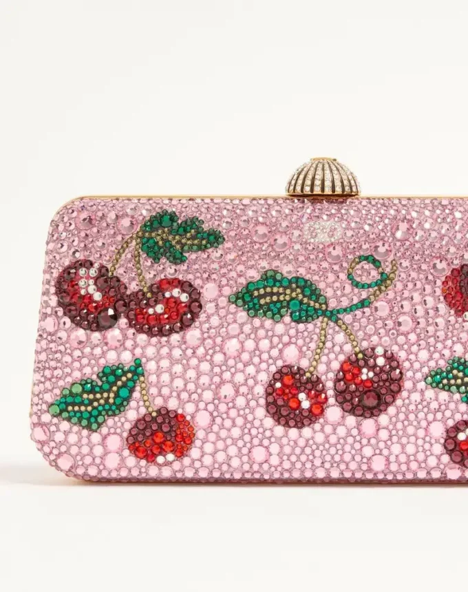 Valentino Garavani Carry Secrets minaudiere με μοτίβο Cherryfic από στρας Valentino Garavani Carry Secrets minaudiere με μοτίβο Cherryfic από στρας