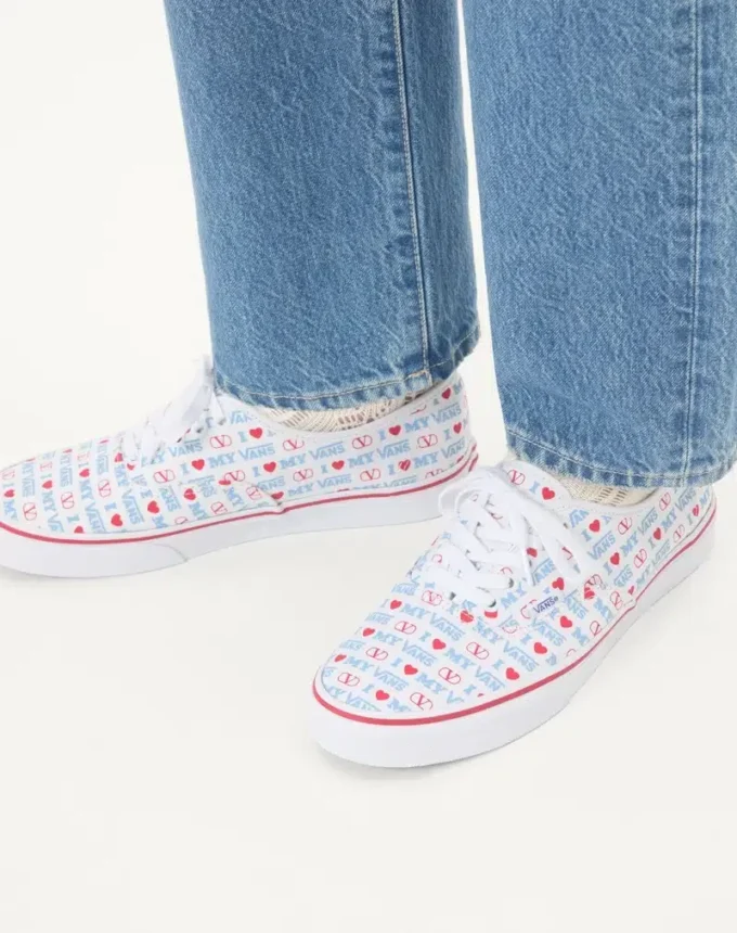 Valentino Garavani και Vans χαμηλά αθλητικά παπούτσια από ύφασμα με τύπωμα Valentino Vans Love Valentino Garavani και Vans χαμηλά αθλητικά παπούτσια από ύφασμα με τύπωμα Valentino Vans Love