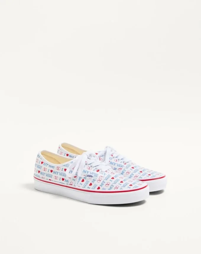 Valentino Garavani και Vans χαμηλά αθλητικά παπούτσια από ύφασμα με τύπωμα Valentino Vans Love Valentino Garavani και Vans χαμηλά αθλητικά παπούτσια από ύφασμα με τύπωμα Valentino Vans Love
