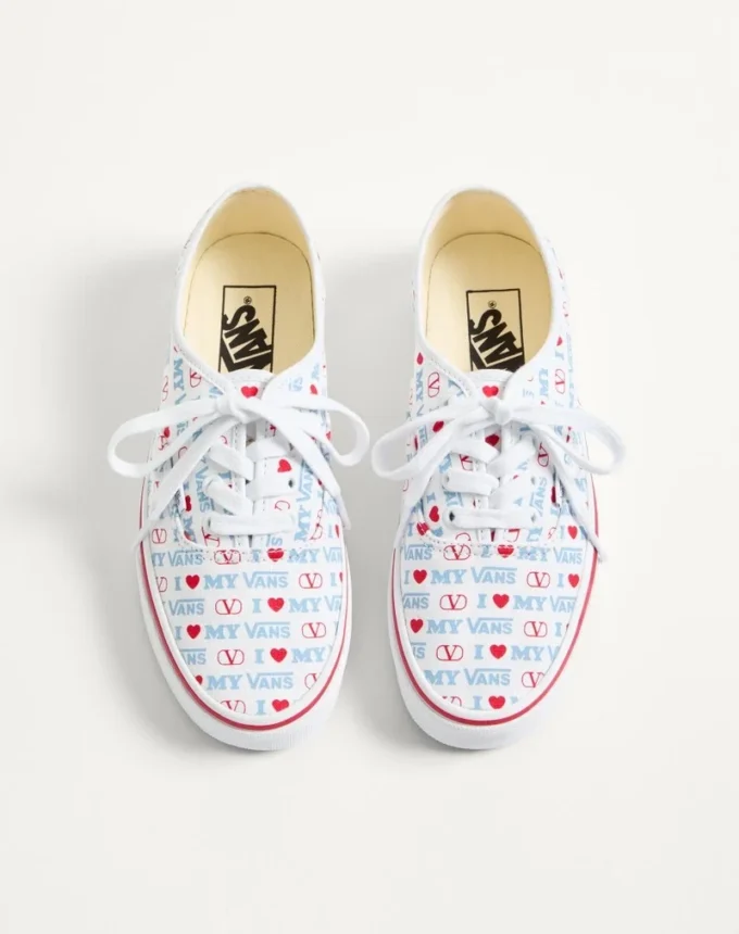 Valentino Garavani και Vans χαμηλά αθλητικά παπούτσια από ύφασμα με τύπωμα Valentino Vans Love Valentino Garavani και Vans χαμηλά αθλητικά παπούτσια από ύφασμα με τύπωμα Valentino Vans Love