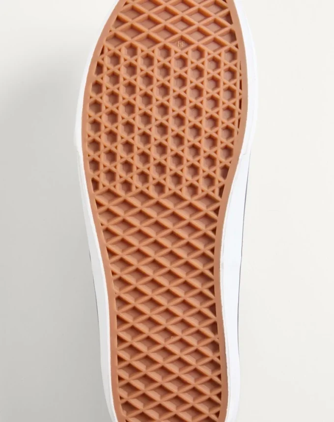 Valentino Garavani και Vans χαμηλά αθλητικά παπούτσια από ύφασμα με τυπωμένο λογότυπο V σε μοτίβο σκακιέρας Valentino Garavani και Vans χαμηλά αθλητικά παπούτσια από ύφασμα με τυπωμένο λογότυπο V σε μοτίβο σκακιέρας
