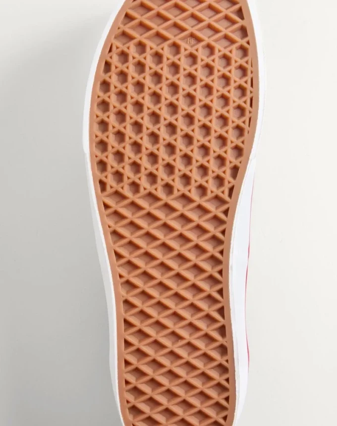 Valentino Garavani και Vans χαμηλά αθλητικά παπούτσια από ύφασμα με τυπωμένο λογότυπο V σε μοτίβο σκακιέρας και λεπτομέρειες με πουά Valentino Garavani και Vans χαμηλά αθλητικά παπούτσια από ύφασμα με τυπωμένο λογότυπο V σε μοτίβο σκακιέρας και λεπτομέρειες με πουά