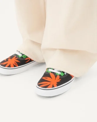 Valentino Garavani και Vans χαμηλά αθλητικά παπούτσια από ύφασμα με τυπωμένο λογότυπο VLogo σε μοτίβο σκακιέρας και τυπωμένα τροπικά φύλλα