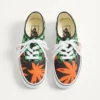 Valentino Garavani και Vans χαμηλά αθλητικά παπούτσια από ύφασμα με τυπωμένο λογότυπο VLogo σε μοτίβο σκακιέρας και τυπωμένα τροπικά φύλλα Valentino Garavani και Vans χαμηλά αθλητικά παπούτσια από ύφασμα με τυπωμένο λογότυπο VLogo σε μοτίβο σκακιέρας και τυπωμένα τροπικά φύλλα