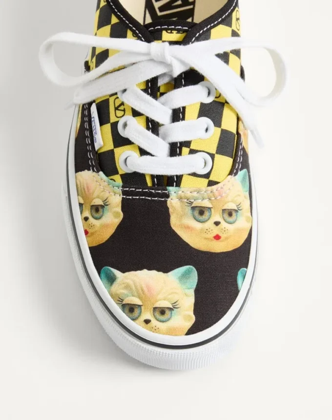 Valentino Garavani και Vans χαμηλά αθλητικά παπούτσια από ύφασμα με VLogo Checkerboard Print και Le Chat De La Maison Print Valentino Garavani και Vans χαμηλά αθλητικά παπούτσια από ύφασμα με VLogo Checkerboard Print και Le Chat De La Maison Print