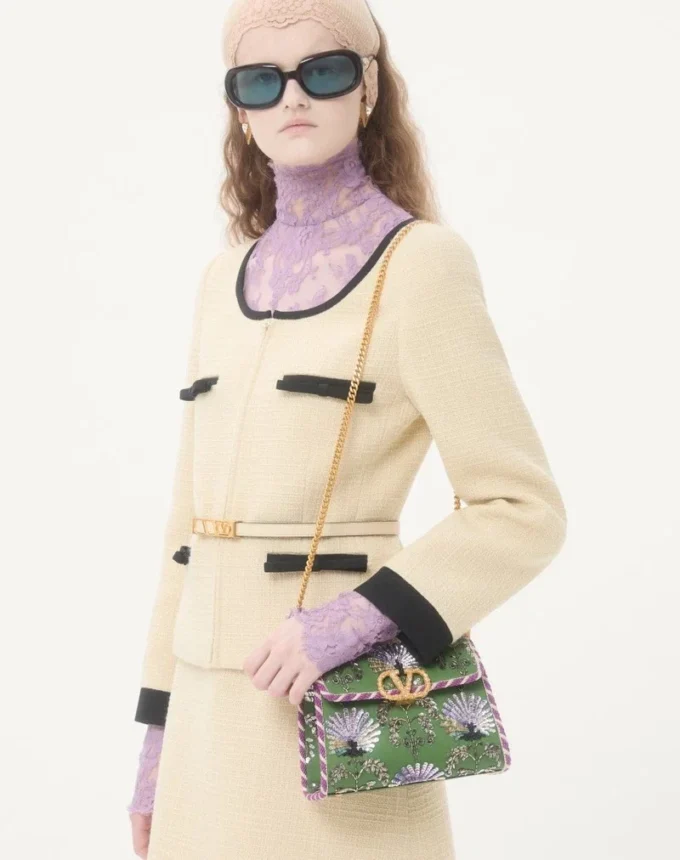 Valentino Garavani Mini Vsling Κεντημένη τσάντα με λογότυπο Jewel Valentino Garavani Mini Vsling Κεντημένη τσάντα με λογότυπο Jewel
