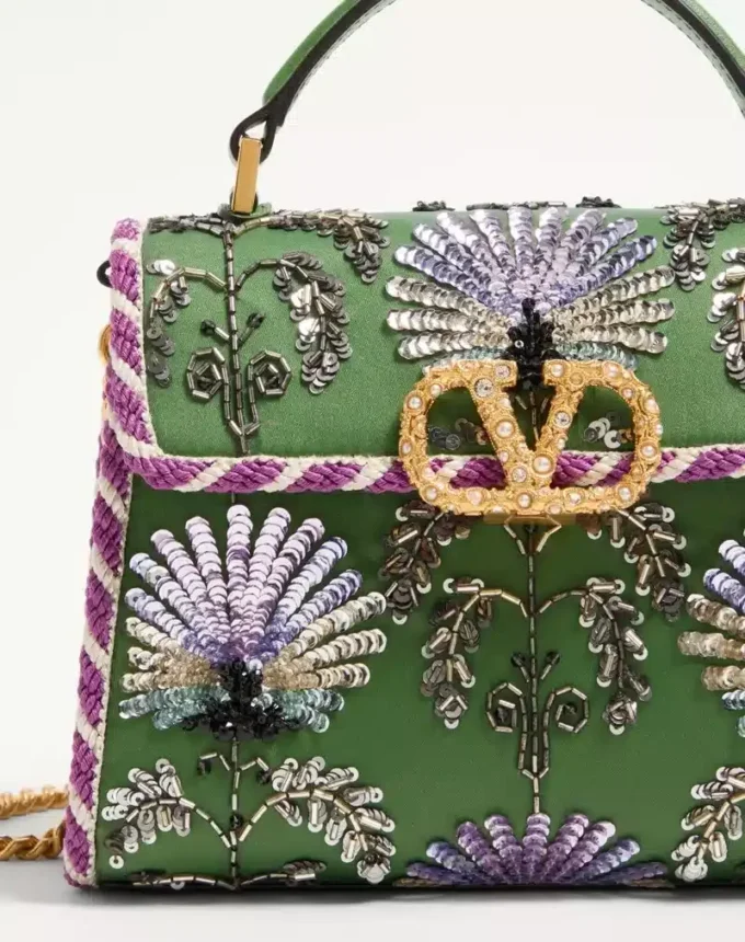 Valentino Garavani Mini Vsling Κεντημένη τσάντα με λογότυπο Jewel Valentino Garavani Mini Vsling Κεντημένη τσάντα με λογότυπο Jewel