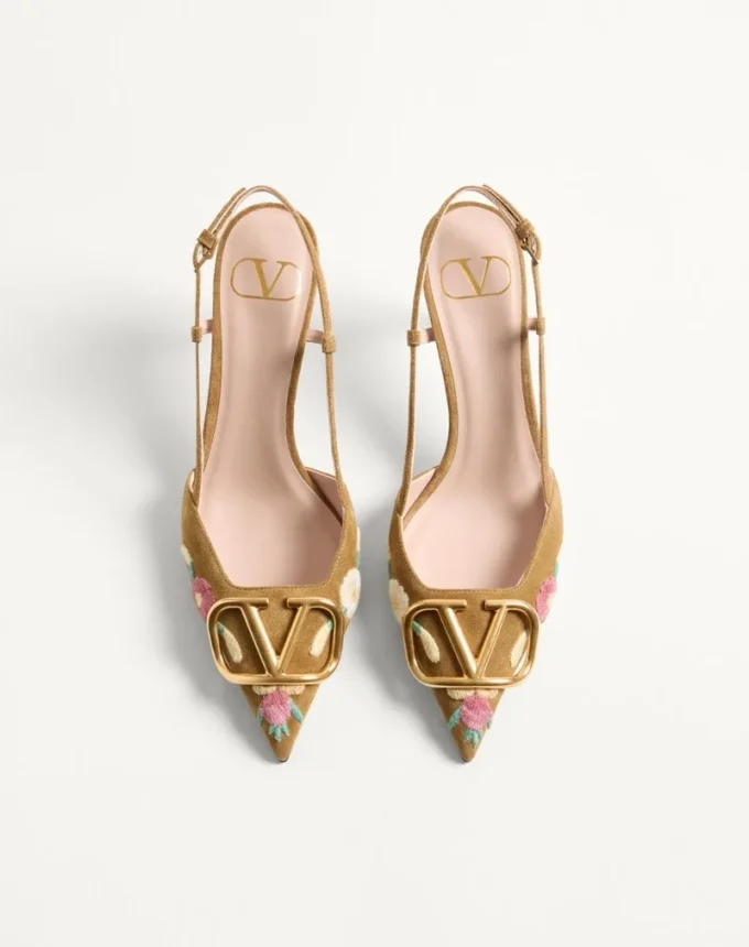 VLogo Signature Slingback Pump In Crust Leather With Floral Embroidery 80Mm VLogo Signature Slingback Pump In Crust Leather With Floral Embroidery 80Mm